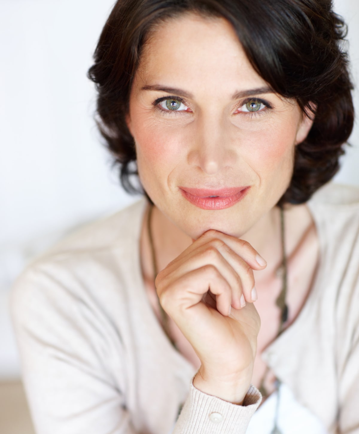 Reading Facelift & Neck Lift Model with black hair