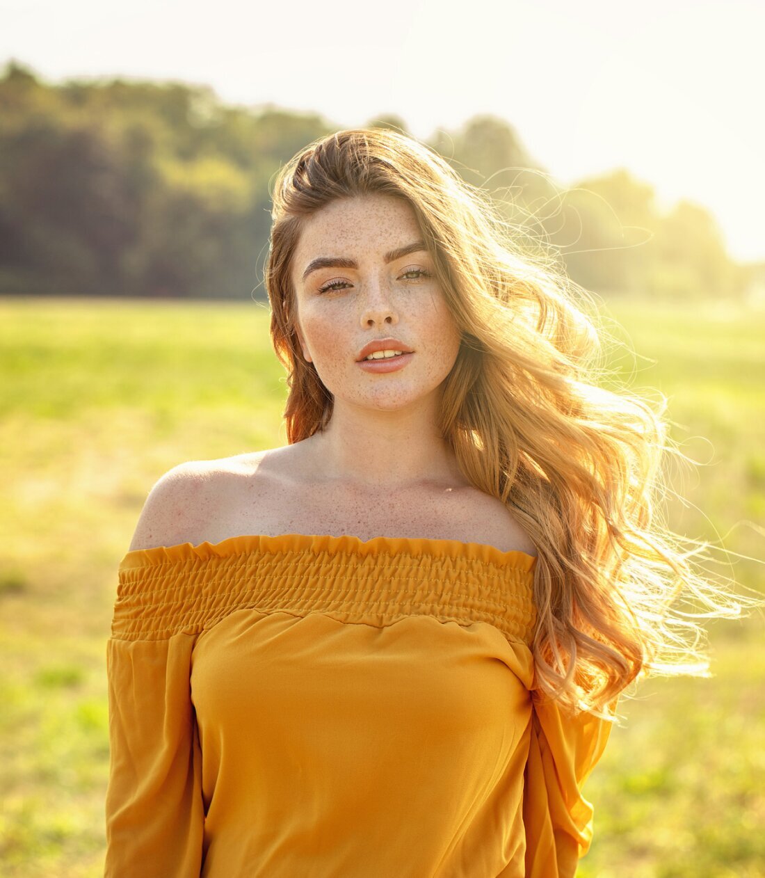 Reading Plastic Surgery Model wearing orange clothes